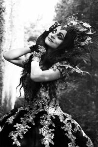 Valsanzibio Gardens: @aicha_cosplay